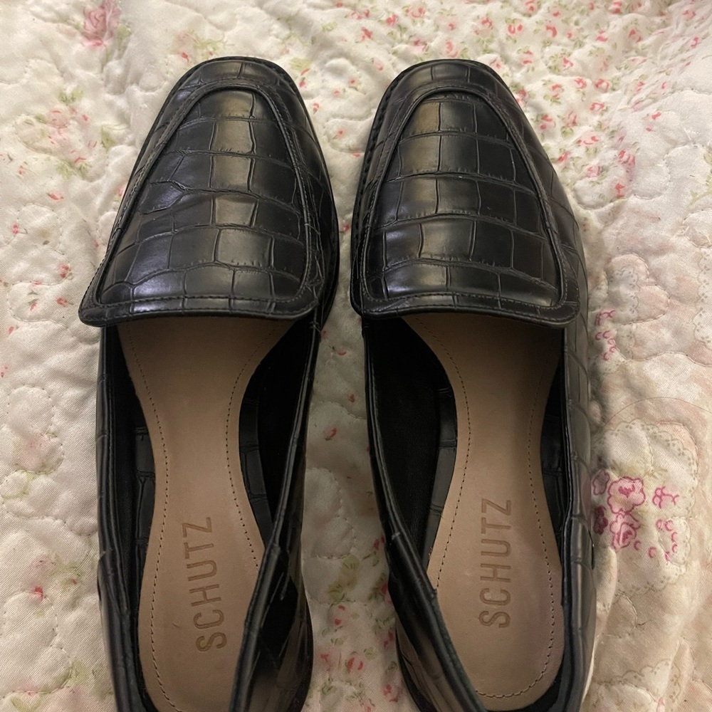 SCHUTZ Black Croc-Patterned Flats